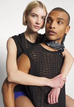 YOURTURN Sheer- Jumper - Black -Yourturn 0cd40003872f4f2f802f063b28fb3724