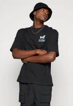 YOURTURN Chest Tee Unisex - Print T-Shirt - 802 - Black -Yourturn 0df043f7336d4498b652bc179d5ab6ee