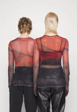 YOURTURN Unisex - Long Sleeved Top -Red -Yourturn 1313277a090b4748979cdcba1f07cfc9