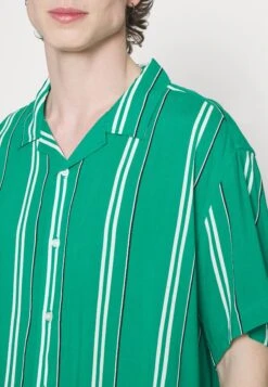 YOURTURN Stripes Boxi - Shirt - Green -Yourturn 289f302ea93249c1bd0fd67edf3d7790