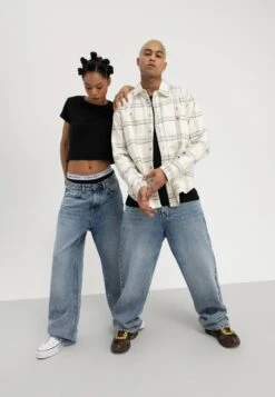 YOURTURN Baggy Jeans Unisex - Relaxed Fit Jeans - Dark Blue Denim -Yourturn 2a32e613d9f64b66a37ae2f1281d43d7