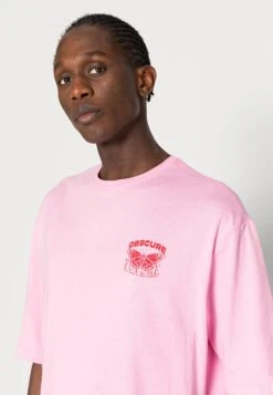 YOURTURN Nostalgia Future Tee Unisex - Print T-Shirt - Pink -Yourturn 2c7e9a8267c24ab68707f78a01b1d56e