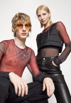 YOURTURN Unisex - Long Sleeved Top -Red -Yourturn 2ce283cda1134ef3b438bb9794367f44