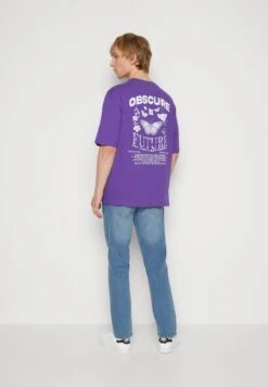 YOURTURN Nostalgia Future Tee Unisex - Print T-Shirt - Purple -Yourturn 2d839d25c2b84fd3af3e4aec65254a06