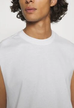 YOURTURN Unisex 2 Pack - Top - White, Black 19 YOURTURN Unisex 2 Pack - Top - White, Black -Yourturn 448d52d51fed4786b5f5e883c2b2c5aa