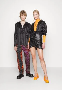 YOURTURN Festive Unisex - Shirt - Black -Yourturn 44c290b56d5a463faf58b08607f0fb0e