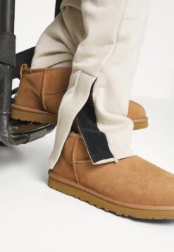 YOURTURN Tracksuit Bottoms - Beige -Yourturn 69c2242cbc97415d9dde6d9d54f6d644