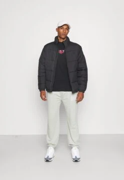 Yourturn -Yourturn 6aff41f2d9a94e539795dda9afeb210d