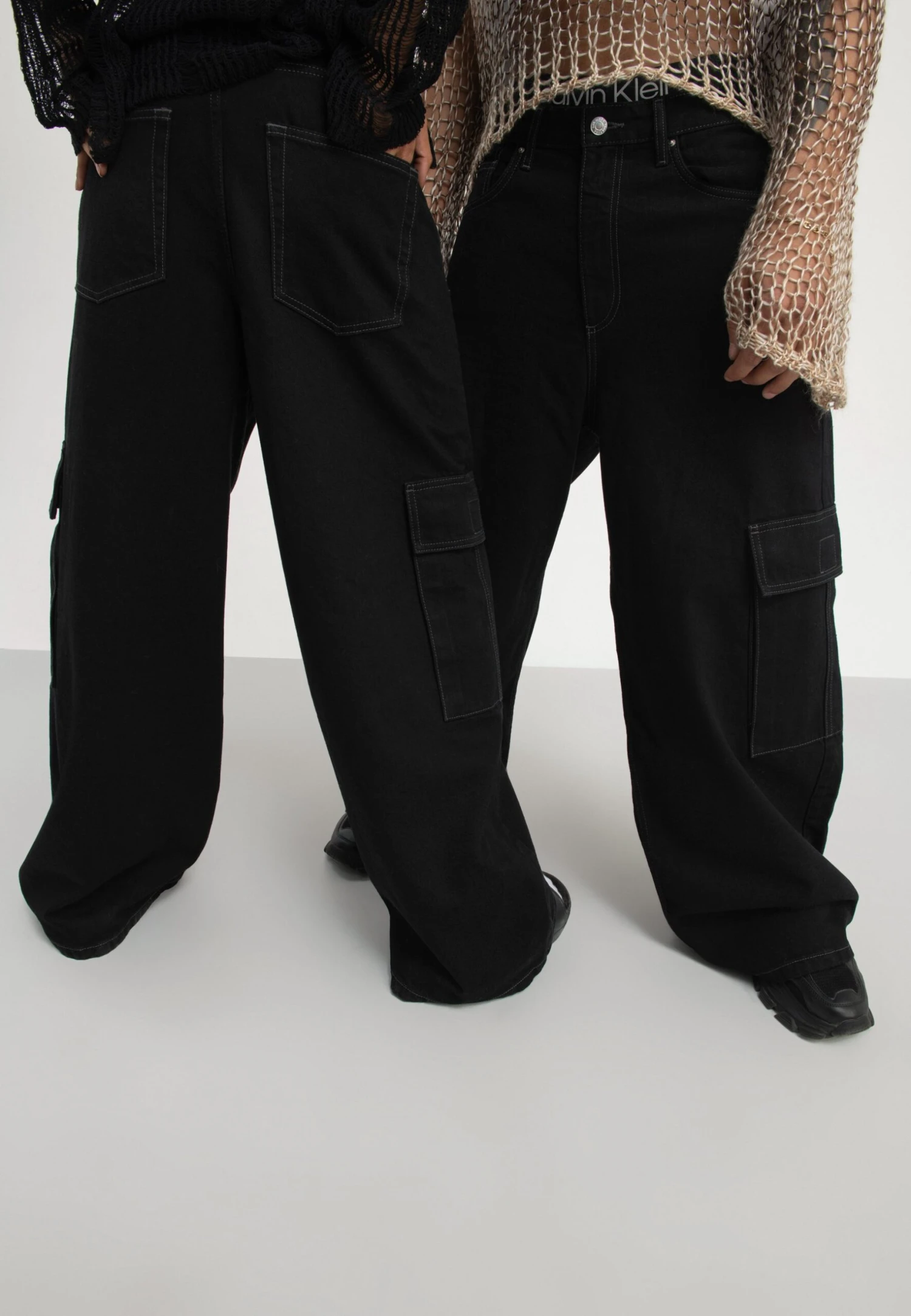 YOURTURN Unisex - Relaxed Fit Jeans - Black Denim 5 YOURTURN Unisex - Relaxed Fit Jeans - Black Denim - Image 3