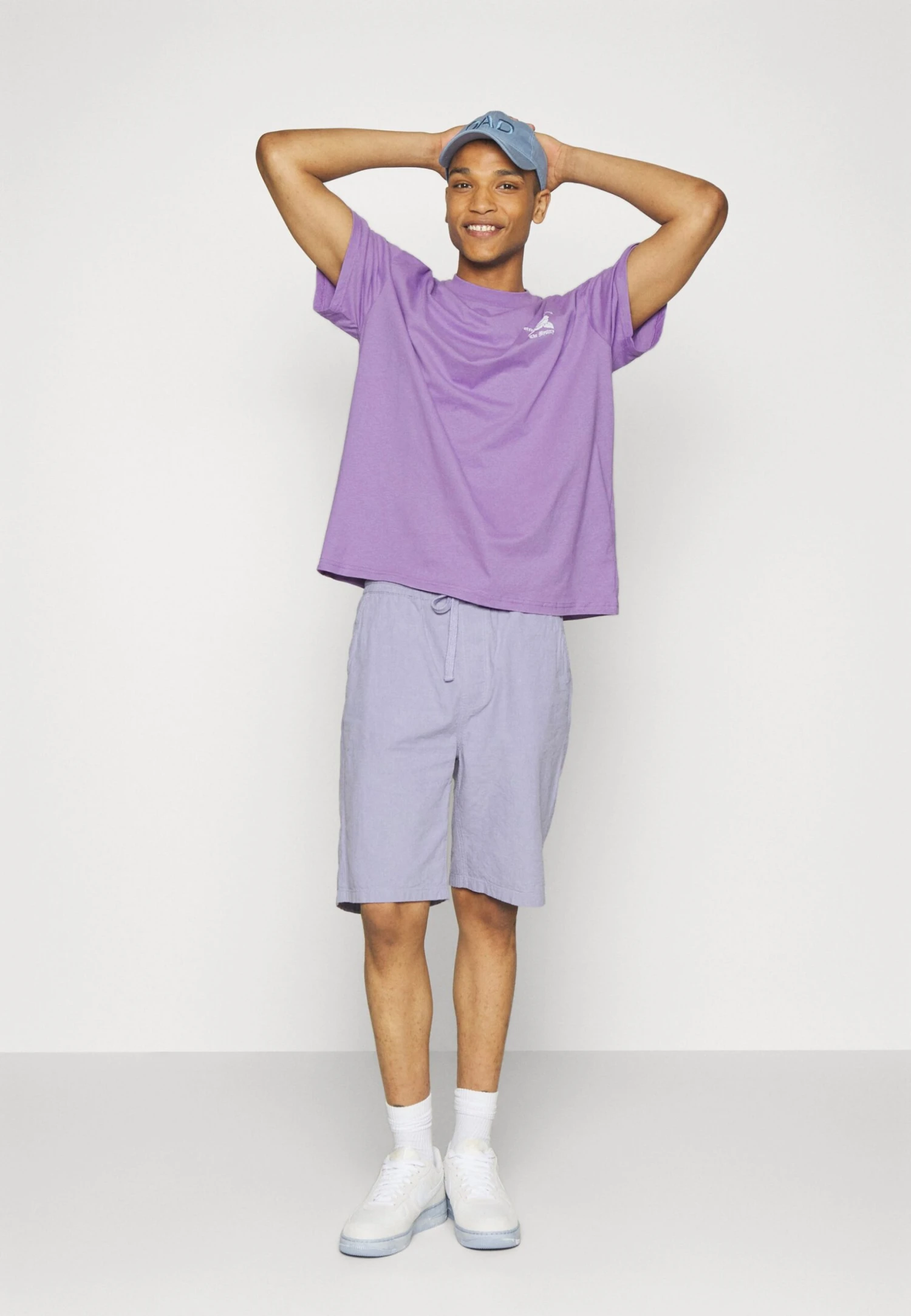 YOURTURN Unisex - Print T-Shirt - Lilac 6 YOURTURN Unisex - Print T-Shirt - Lilac - Image 4