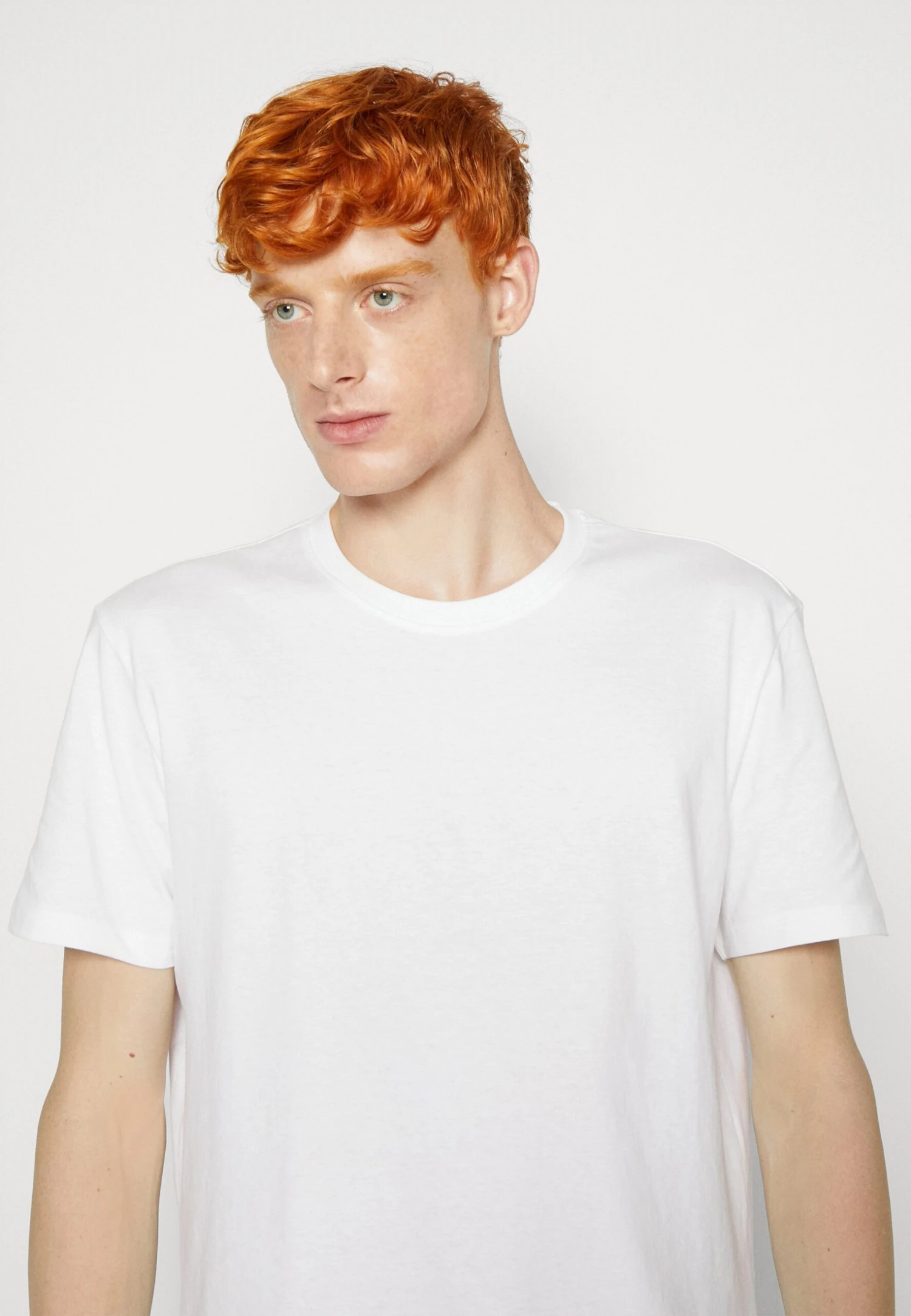 YOURTURN Unisex 5 Pack - Basic T-Shirt - White/Olive /Black 8 YOURTURN Unisex 5 Pack - Basic T-Shirt - White/Olive /Black - Image 6