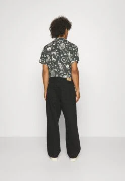 YOURTURN Baggy Jeans Unisex - Relaxed Fit Jeans - Black Denim -Yourturn 856524ea1a41478dbf188a3711e8cfe3