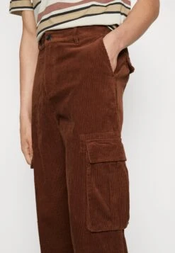 YOURTURN Corduroy Unisex - Cargo Trousers - Dark Brown -Yourturn 90e0f6769eeb4461833d00811eab3b76