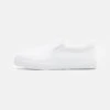 YOURTURN Unisex - Slip-Ons - White -Yourturn a14a53b90f5f459baf36be4845aa3e61