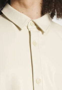 YOURTURN Unisex - Faux Leather Jacket - Beige 11 YOURTURN Unisex - Faux Leather Jacket - Beige -Yourturn a32ba3b97fb84e7fae95b9c061124838