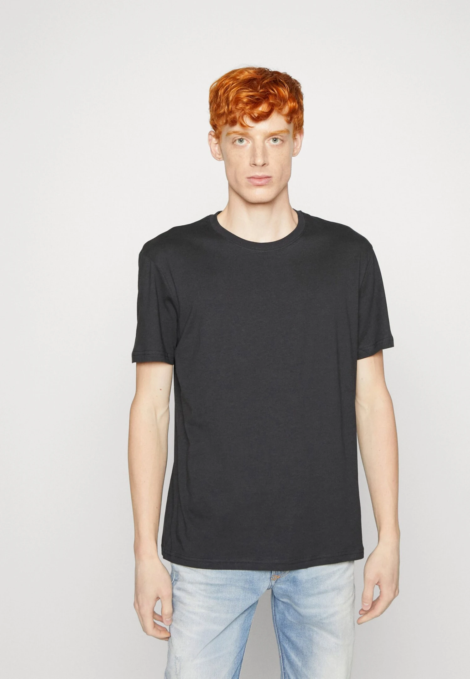 YOURTURN Unisex 5 Pack - Basic T-Shirt - White/Olive /Black 7 YOURTURN Unisex 5 Pack - Basic T-Shirt - White/Olive /Black - Image 5