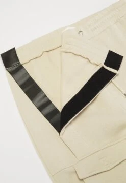 YOURTURN Tracksuit Bottoms - Beige -Yourturn d9756528a5f046829b9e56dbebee00ba