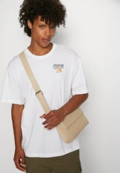 YOURTURN Orange Fruit Graphic Tee- Print T-Shirt - White -Yourturn e316743f0437401abe0ba26395e7b930