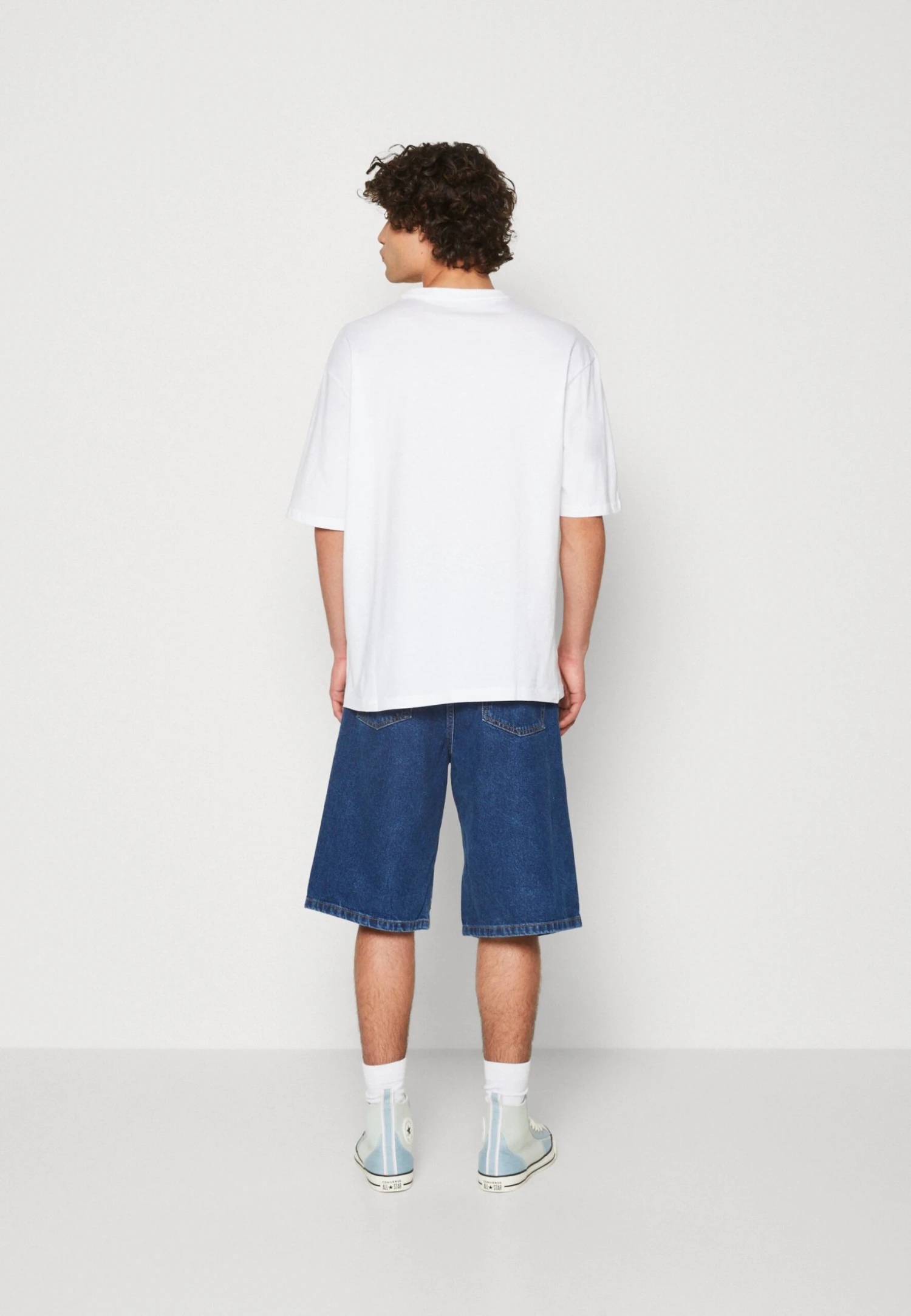 YOURTURN Unisex - Basic T-Shirt 5 YOURTURN Unisex - Basic T-Shirt - Image 3