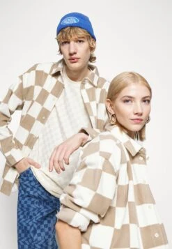 YOURTURN Unisex - Button-Down Blouse - Beige -Yourturn e8298cc70cf9453ea6c2206da9d11c42