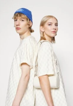 YOURTURN Unisex - Print T-Shirt - Off-White -Yourturn fa7453d204064ba09f85f2584051a1cd